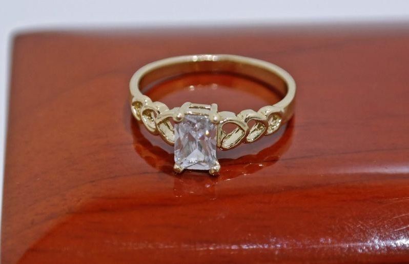 zloty-pierscionek-z-cyrkonia-r19-585-14k-proba-zlota-206646-228242