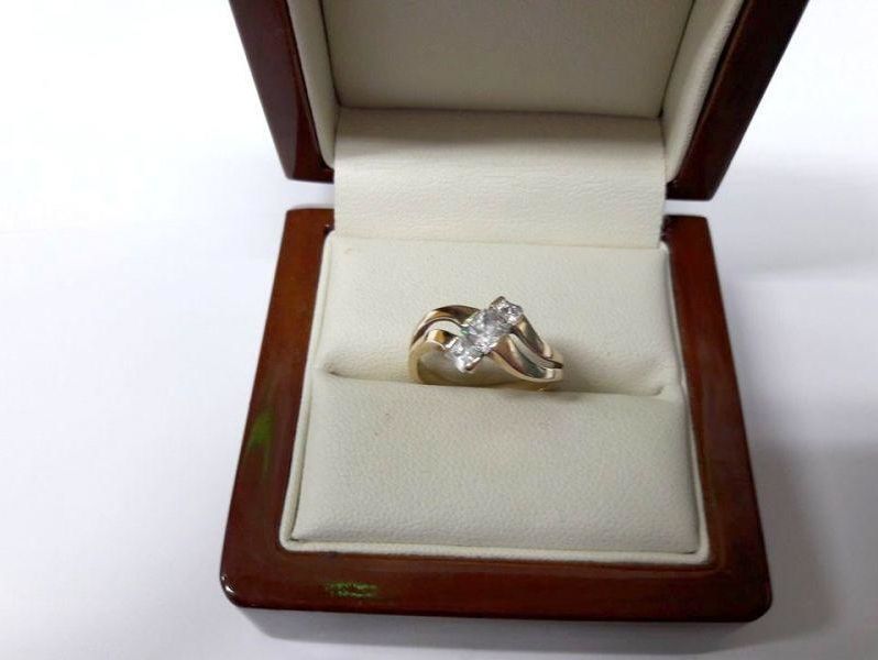 sliczny-zloty-pierscionek-p585-264g-r10-kolor-dominujacy-zloty