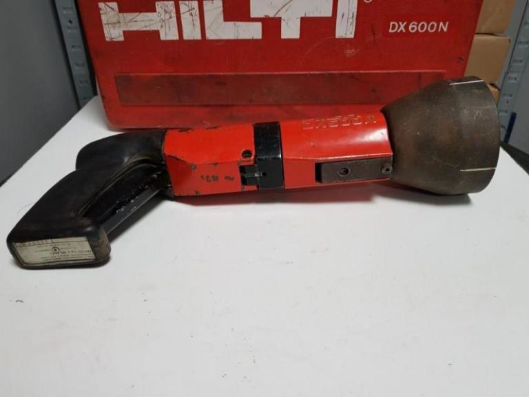 GWOŹDZIARKA OSADZAK HILTI DX600N W WALIZCE