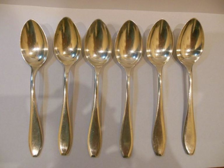 lyzeczki-deserowe-j-fraget-w-pudelku-od-loombard-wykonczenie-nie-dotyczy