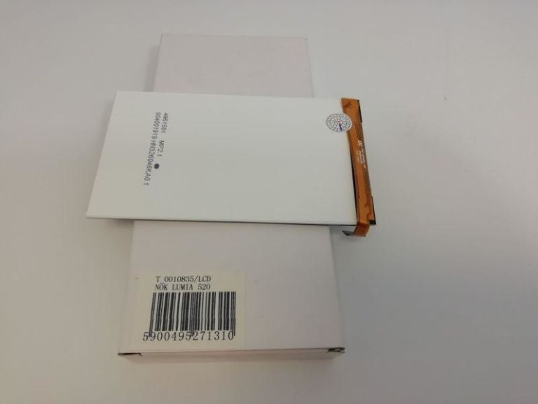 wyswietlacz-nokia-lumia-520-marka-nokia