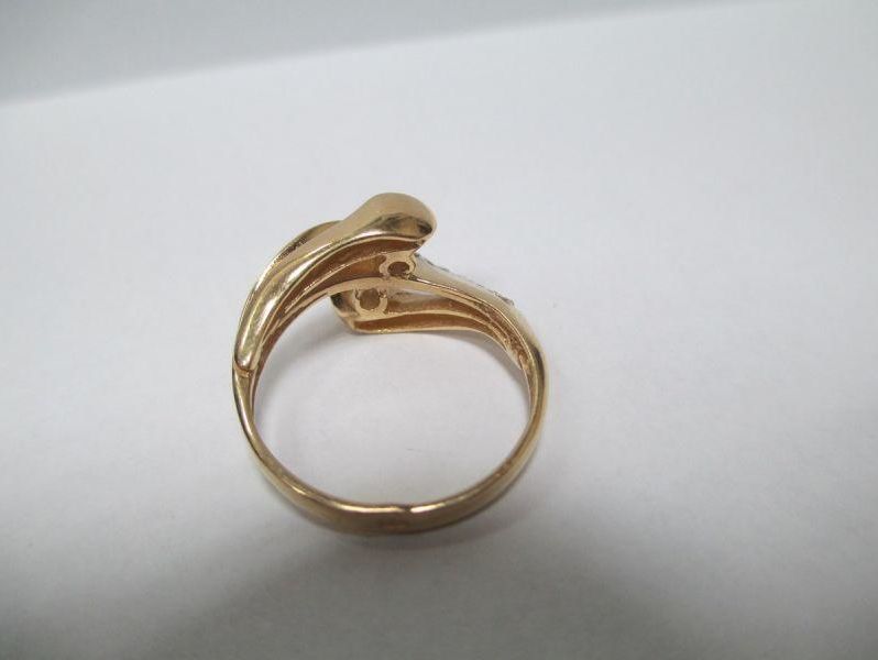 zjawiskowy-zloty-pierscionek-p-585-r-14-ean-gtin-5903772041538