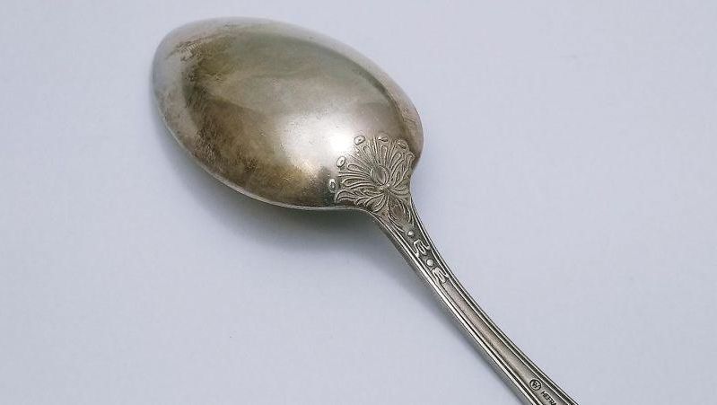 posrebrzana-lyzka-stolowa-hefra-met-60-romanski-rodzaj-lyzki-i-lyzeczki