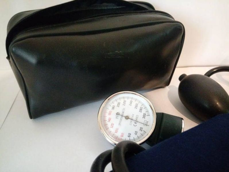 cisnieniomierz-reczny-stan-uzywany