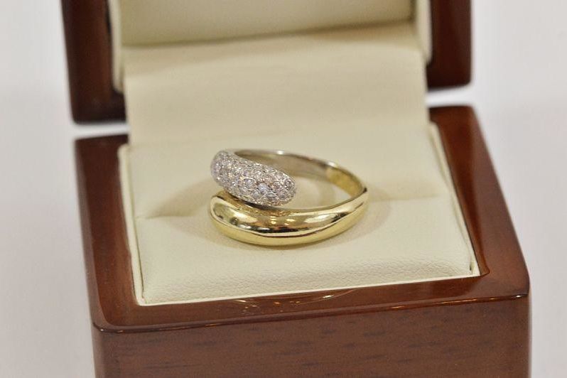 biale-i-zolte-zloto-18k-32-brylanty-18k-promocja-marka-inna-marka