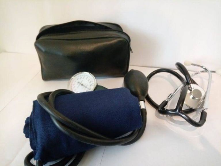 cisnieniomierz-reczny-bracka-29f-pabianice