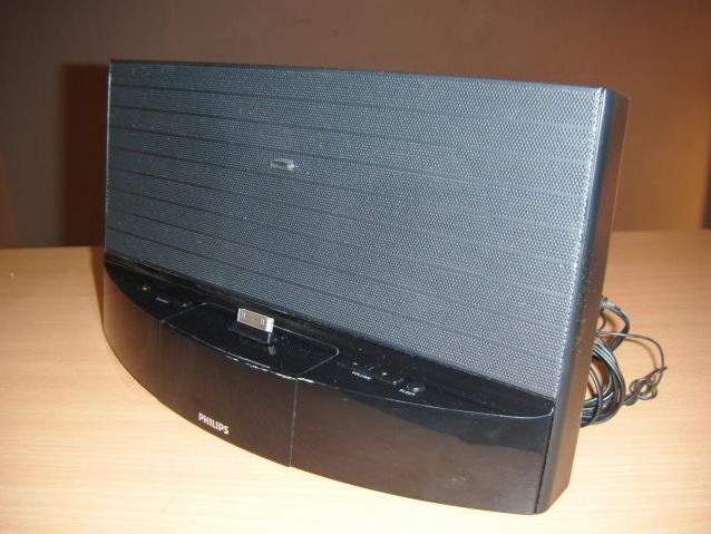 RADIO/GŁOŚNIK/STACJA DO IPOD IPHONE PHILIPS AJ7041