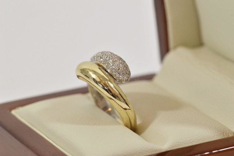 biale-i-zolte-zloto-18k-32-brylanty-18k-promocja-material-zloto