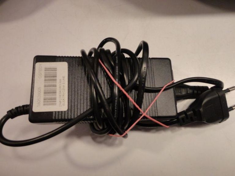 deskorolka-elektryczna-s-line-marka-214-16