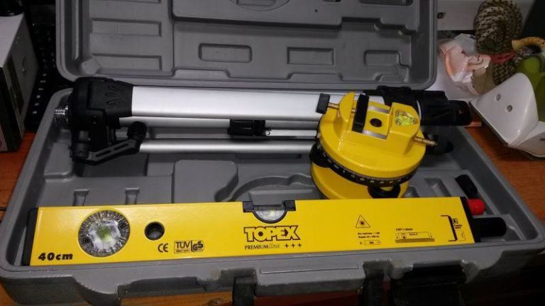POZIOMICA LASEROWA  TOPEX Z STATYWEM