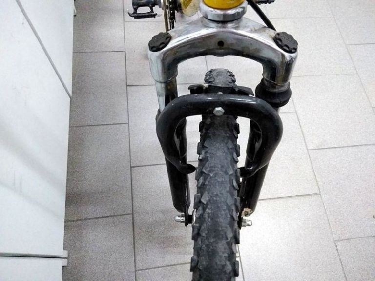 rower-travers-zolty-rozmiar-kola-24