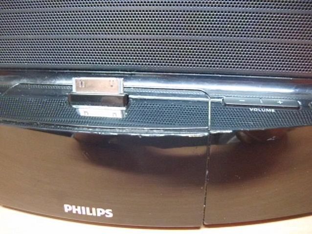RADIO/GŁOŚNIK/STACJA DO IPOD IPHONE PHILIPS AJ7041