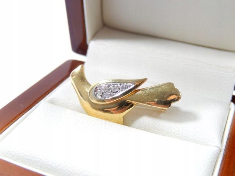 piekna-zlota-broszka-golab-z-diamentami-rodzaj-wyrob-jubilerski