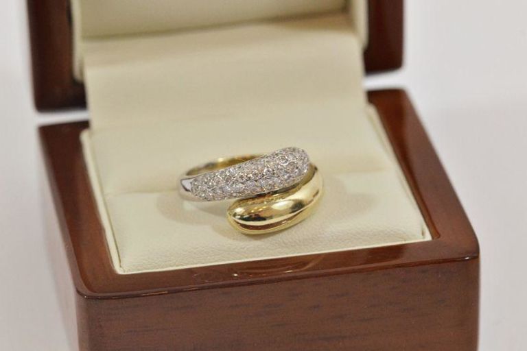 biale-i-zolte-zloto-18k-32-brylanty-18k-promocja-wykonczenie-polerowane