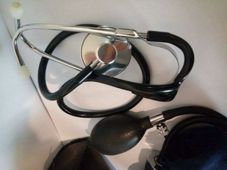 cisnieniomierz-reczny-bracka-29f-pabianice