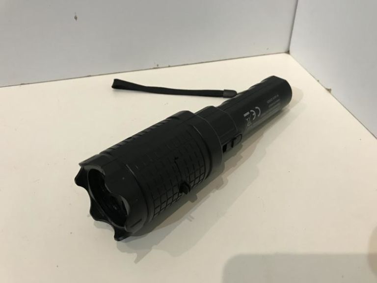PROJEKTOR LED SMUKEE PUDEŁKO