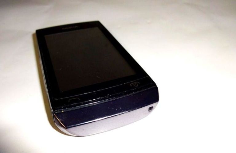 NOKIA ASHA 306 + ŁAD / USZKODZONA