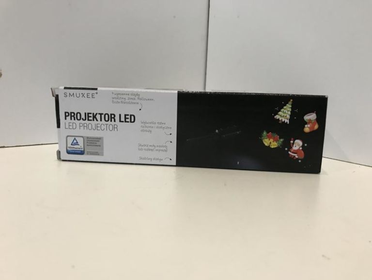 PROJEKTOR LED SMUKEE PUDEŁKO