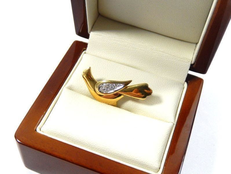 piekna-zlota-broszka-golab-z-diamentami-marka-inna-marka