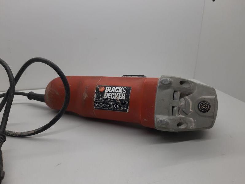 szlifierka-katowa-blackdecker-cd115-marka-blackdecker