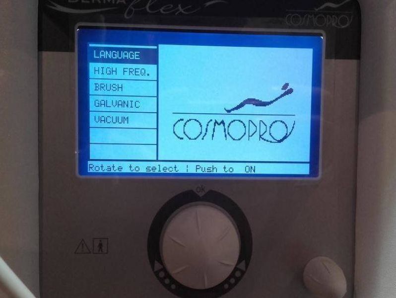 urzadzenie-do-piel-twarzy-cosmoprof-dermaflex-ean-gtin-0763769065535