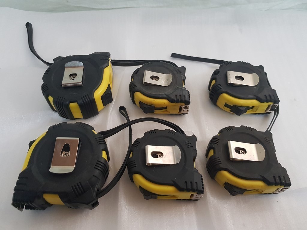 metrowki-o-dlugosciach-5m-oraz-8m-uszkodzony-nie