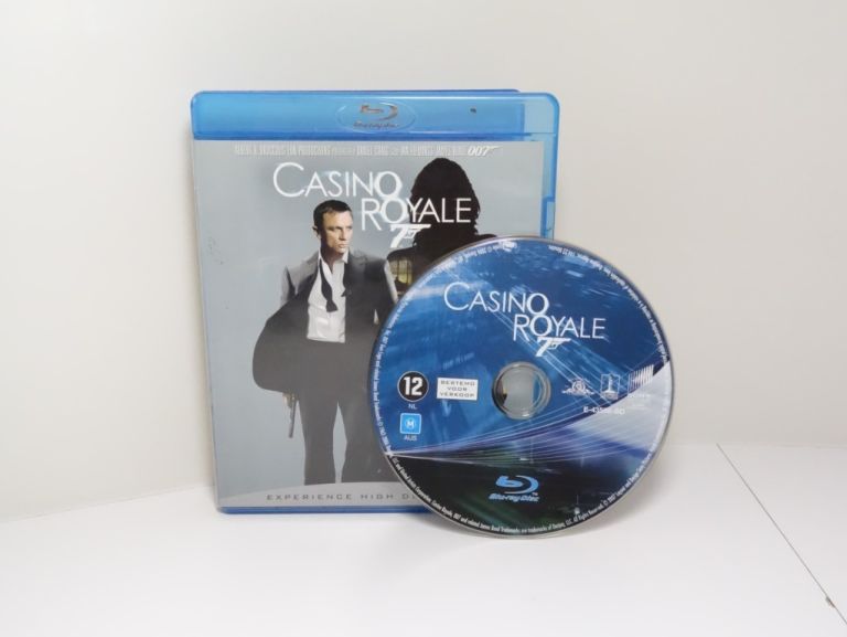 FILM BLU-RAY CASINO ROYALE 007