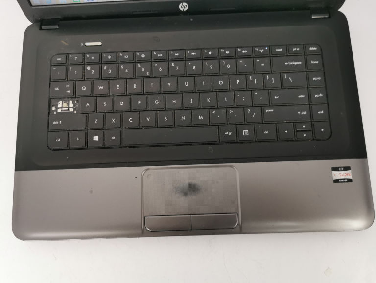 LAPTOP HP 200 AMD E2-1800 AMD RADEON HD7340