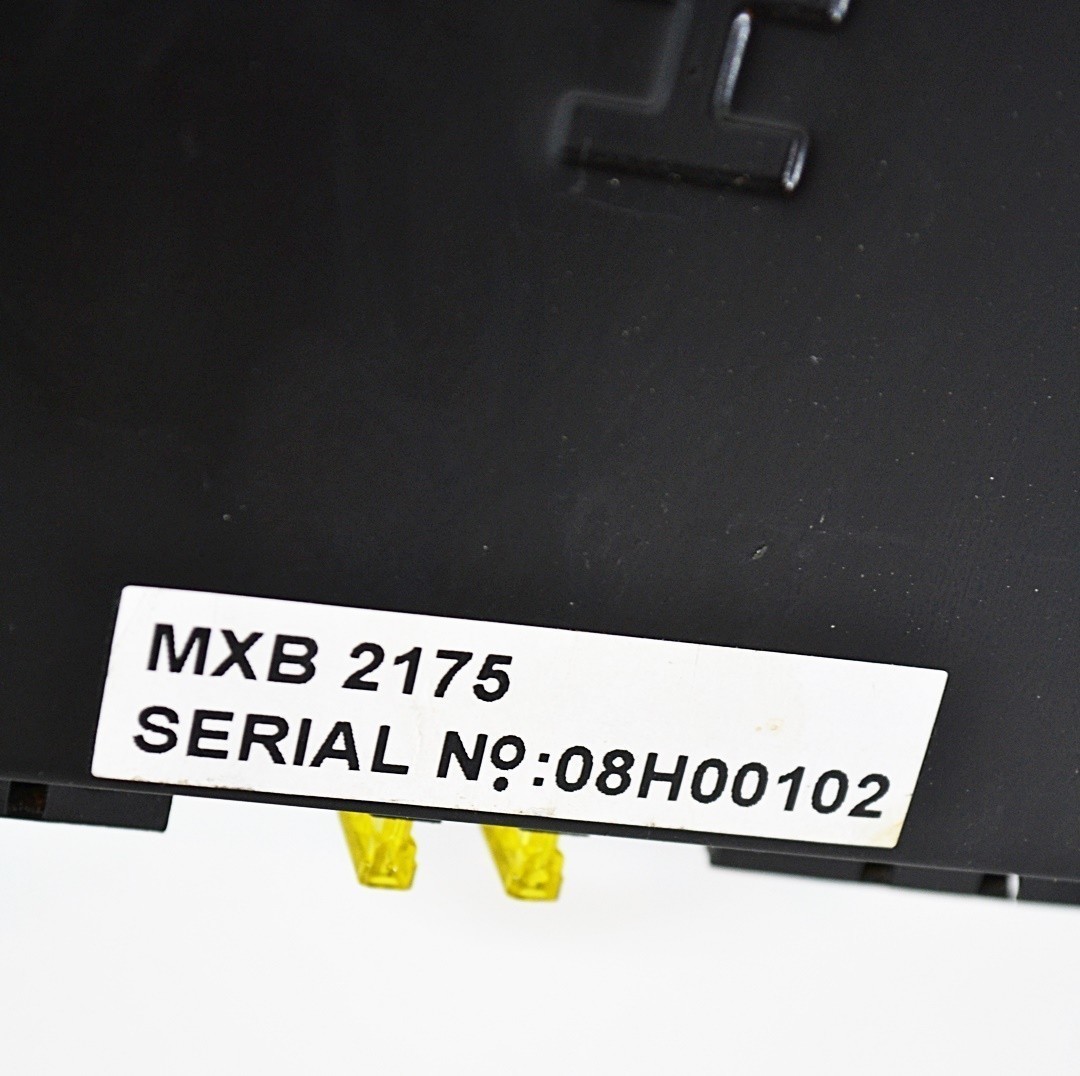 wzmacniacz-crunch-blackmaxx-mxb-2175-700w-liczba-kanalow-2-kanalowy