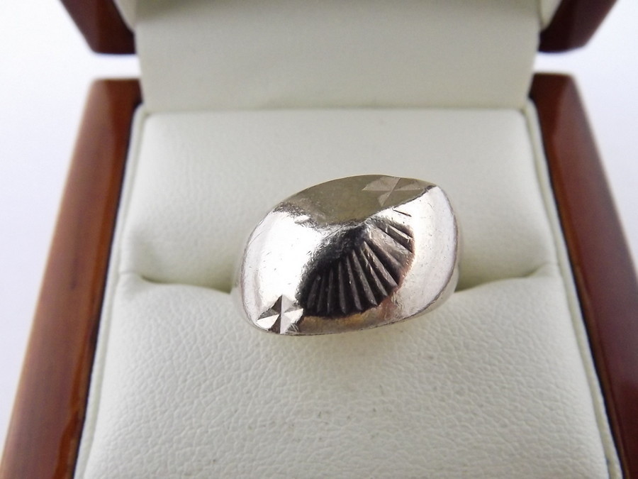 nietuzinkowy-srebrny-pierscionek-925-439g-r19-zamkowa-19-wegorzewo