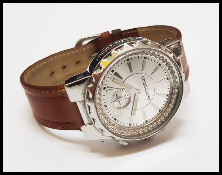 zegarek-dyrbergkern-mechanizm-kwarcowy