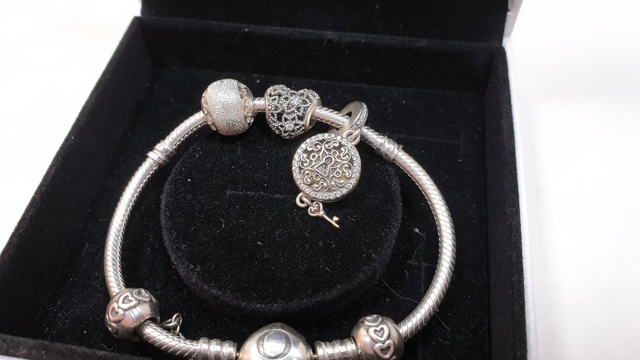 bransoletka-pandora-charmsy-rodzaj-klasyczne