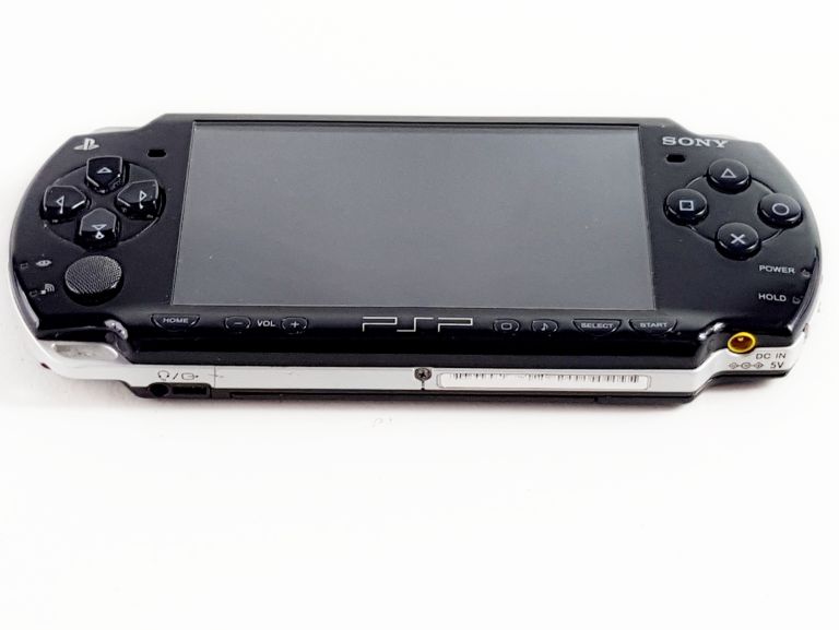 sony-playstation-portable-psp-3004-3-gry-stan-uzywany