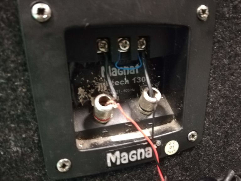 SUBWOOFER MAGNAT SUBTECH 130