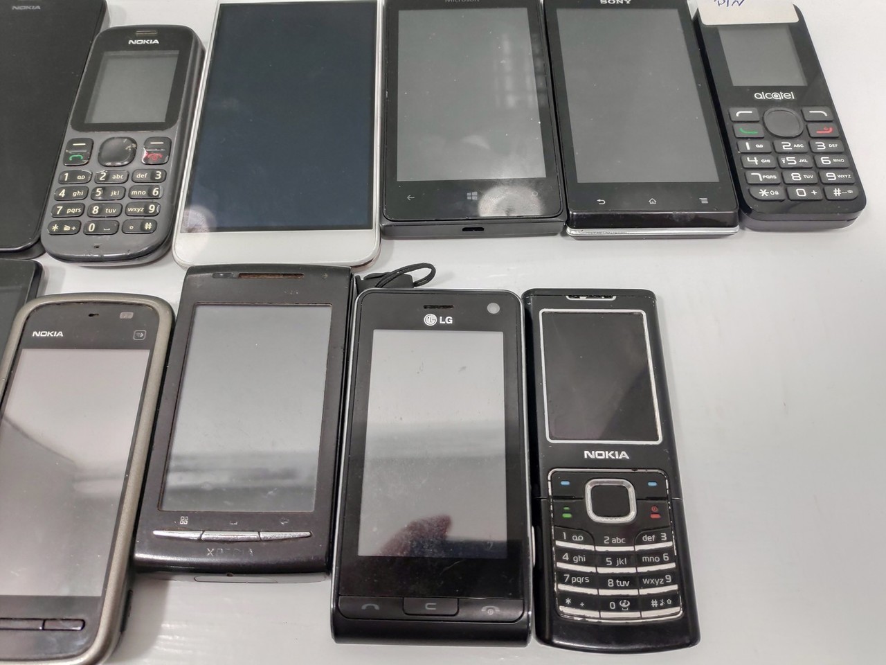 uszkodzone-telefony-system-operacyjny-pozostale