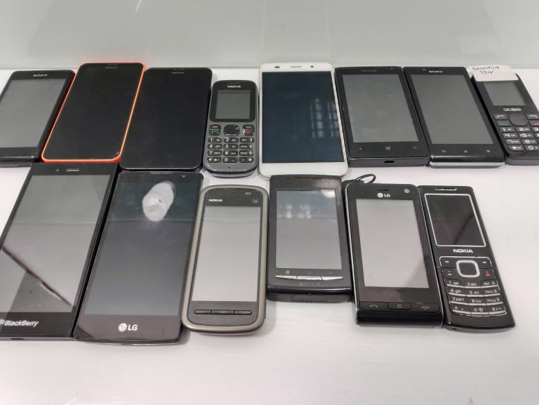 uszkodzone-telefony-pulawska-103-warszawa