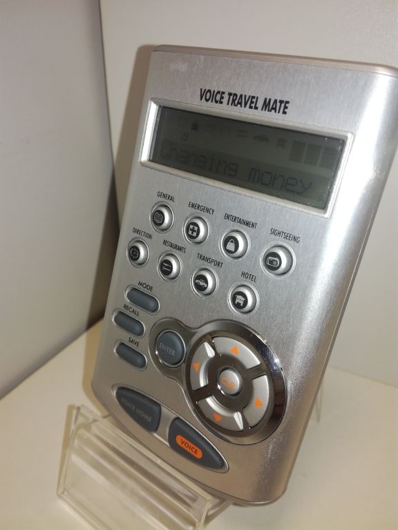 VOICE TRAVEL MATE - GŁÓŚNOMÓWIACY TŁUMACZ