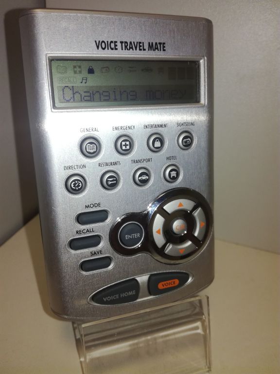 VOICE TRAVEL MATE - GŁÓŚNOMÓWIACY TŁUMACZ
