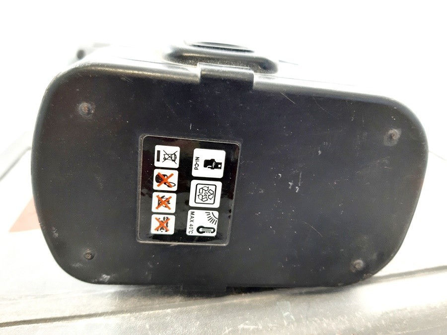 wkretarka-bosch-12-v-komplet-walizka-rodzaj-silnika-silnik-szczotkowy