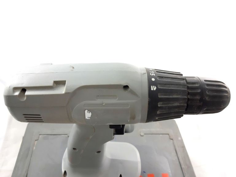 wkretarka-bosch-12-v-komplet-walizka-informacje-dodatkowe-walizka-transportowa-w-zestawie