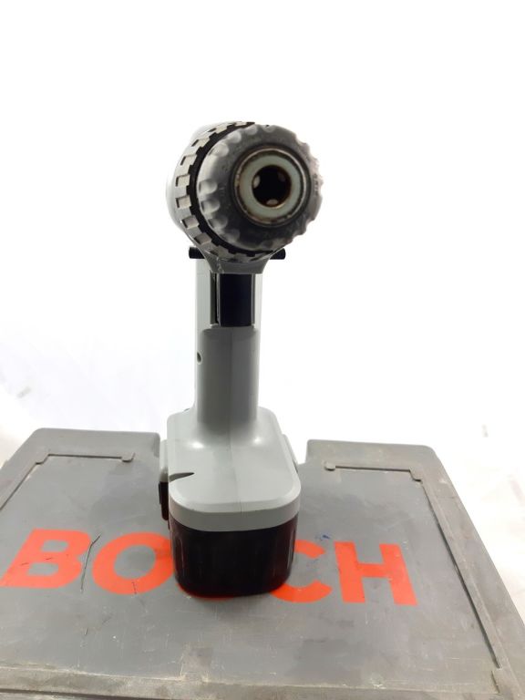 wkretarka-bosch-12-v-komplet-walizka-stan-uzywany