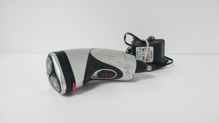 maszynka-do-golenia-looking-good-limanowskiego-89-lodz