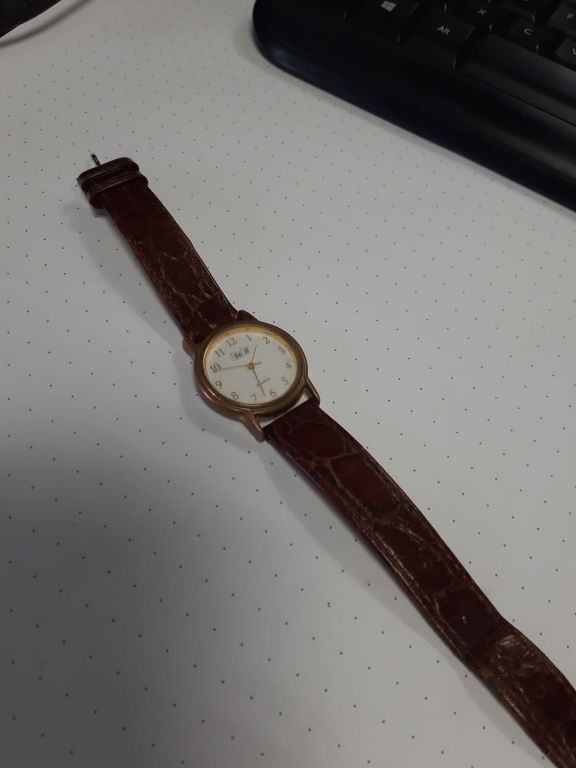 zegarek-damski-quartz-typ-nareczny