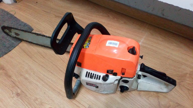 pila-spalinowa-viki-opis-kosciuszki-43-myszkow