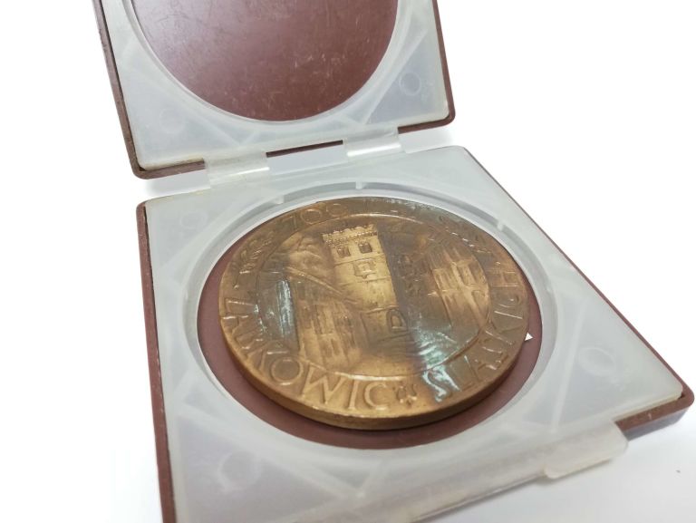 MEDAL PLAKIETA 700LAT ZĄBKOWIC ŚLĄSKICH 1287-1987