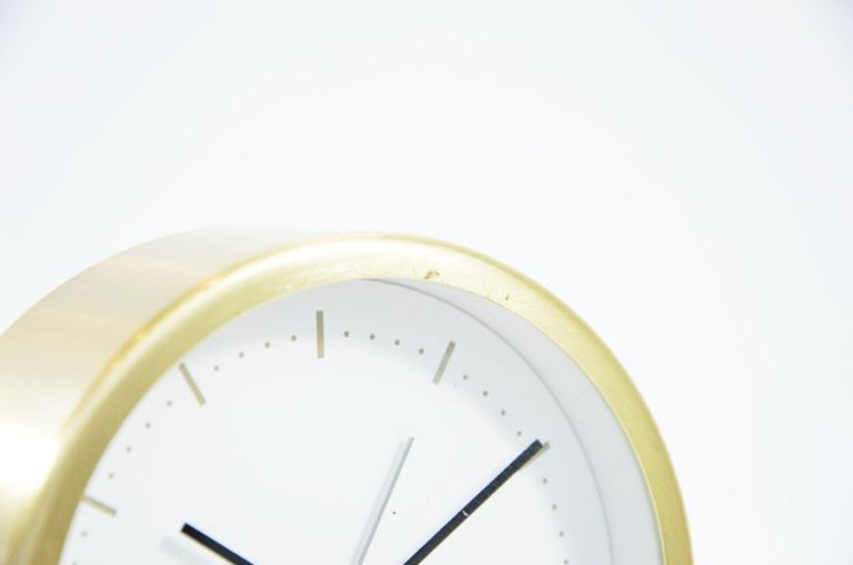 zegar-zara-home-tapia-clock-z-marmurem-kod-produktu-00