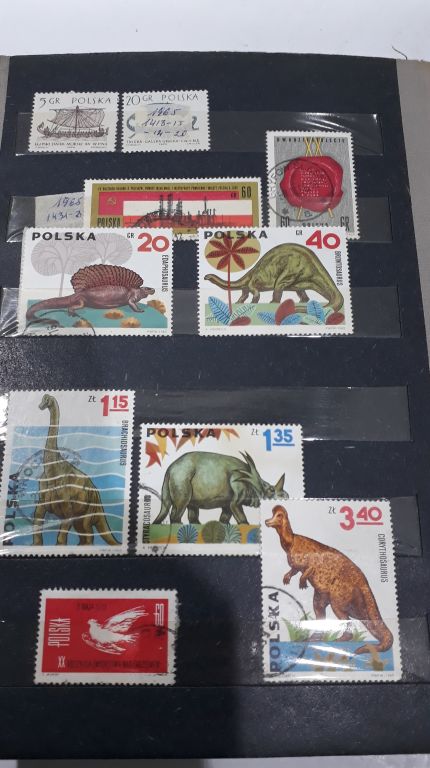 klaser-ze-znaczkami-od-1950-r-do-1975-rok-emisji-1950