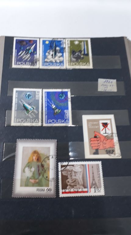 klaser-ze-znaczkami-od-1950-r-do-1975-rodzaj-mieszany
