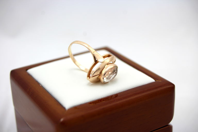 zloty-pierscionek-owalna-cyrkonia-585-362g-r12-kolor-dominujacy-zloty