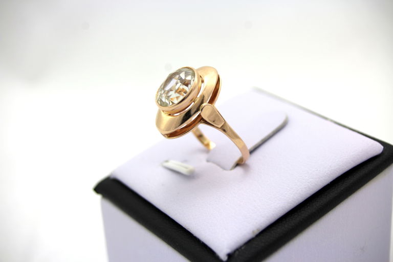 zloty-pierscionek-owalna-cyrkonia-585-362g-r12-plec-produkt-damski